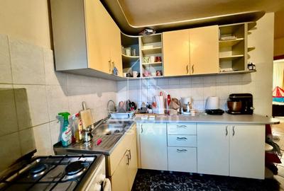 Apartament cu 3 camere semidecomandat, mobilat în Lunei - 9