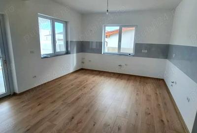 Casă cu 5 camere în Moșnița Veche - 6