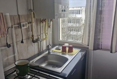 Apartament cu 2 camere decomandat în Broșteni - 3