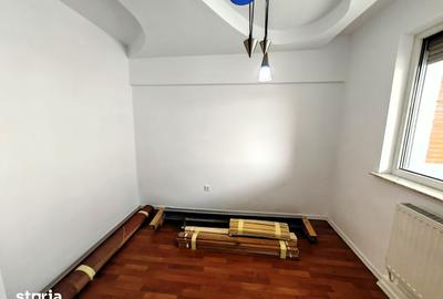Apartament cu 3 camere decomandat, mobilat în Șerbănești - 15