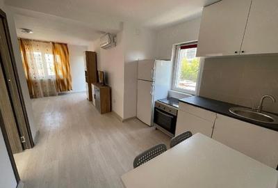 Apartament cu 2 camere semidecomandat în Micro 3 - 7
