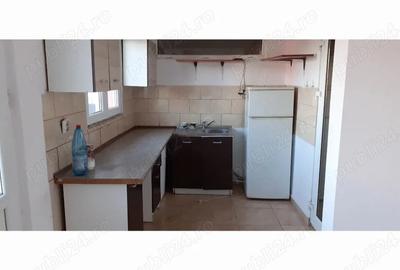 Spațiu comercial, de 70 mp, în Central - 4