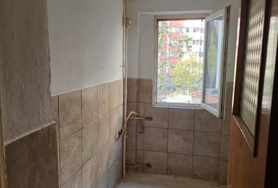 Apartament cu 3 camere semidecomandat în Lacul Tei - 6