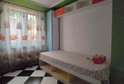 Etaj2/4, micro9 Târgoviște,str. Avram IAncu, închiriere apartament 3camere - 5