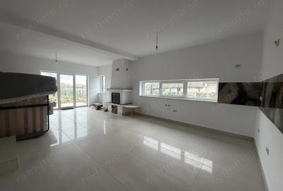 Casa individuala finalizata. Acces asfaltat - 15