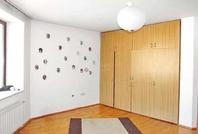 Casă cu Teren 710 Mp în Astra