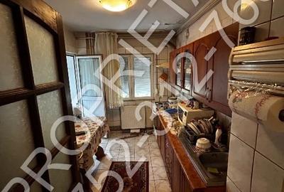 PROPRIETAR Vând Apartament 3 Camere DECOMANDAT, Metrou Piața Sudului BERCENI - 6
