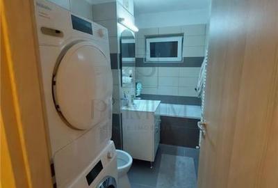 DAMBOVITA - 3 CAM - ETJ.1 - 2 BAI - ANVELOPAT - CENTRALA - ZONA EXCELENTA - 6