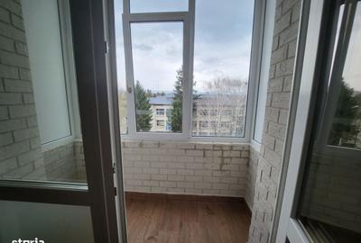Apartament cu 3 camere decomandat în Nazărioaia - 13