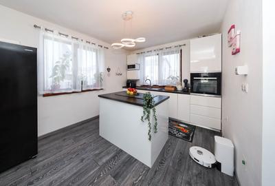 Casă Individuală Modernă de Vânzare | Sânpetru, Brașov - 8