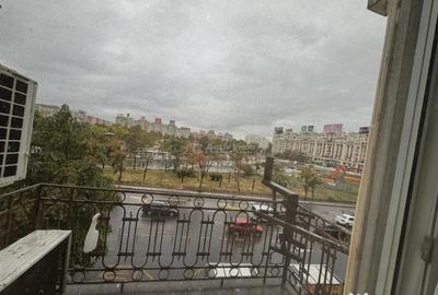 Apartament cu 4 camere semidecomandat în Central