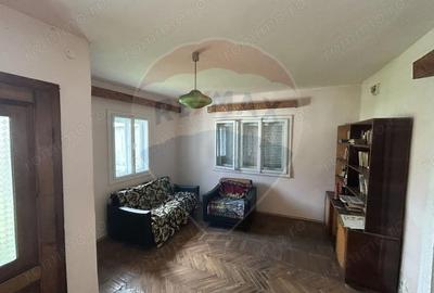 Casă cu Teren 590 Mp în Vișeu de Jos - 2