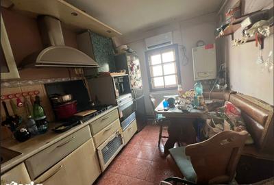 Apartament cu 3 camere decomandat în Central - 3
