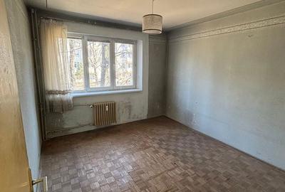 Apartament cu 3 camere semidecomandat în Pajura - 9
