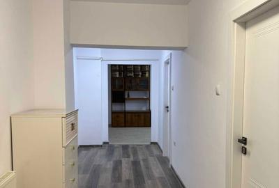 Apartament cu 3 camere decomandat în Calea Romanului - 2