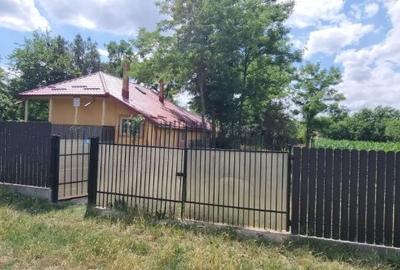 Casă individuală cu 3 camere cu Teren 3700 Mp în Buhăeni - 1