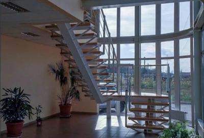 Spațiu comercial, de 3,155 mp, în Vest - 10