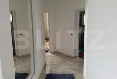 Casă cu 4 camere cu Teren 8000 Mp în Central - 1
