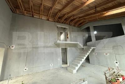 Casă cu Teren 1676 Mp în Central - 11