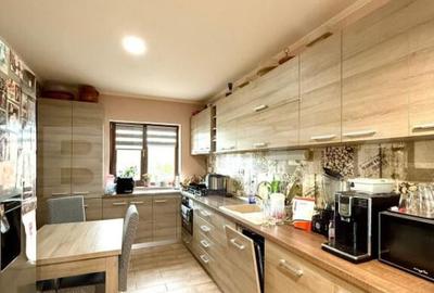 Casa ultrafinisata cu 4 camere, in suprafa?a de 190 mp, Z - 12