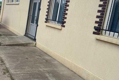 Casă cu 4 camere în Valea Nucarilor - 1