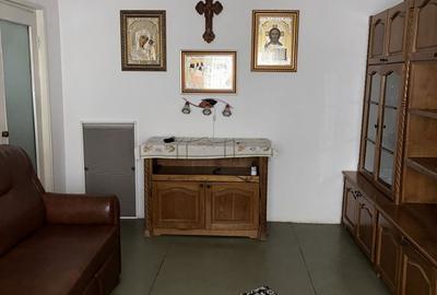 Apartament cu 2 camere decomandat în Petros - 2