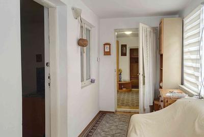 Casă cu 3 camere cu Teren 347 Mp în Central - 7