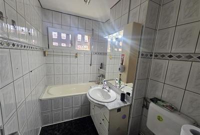 Apartament cu 3 camere decomandat, mobilat în Micro II - 8