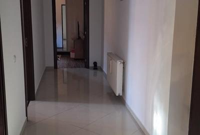 Casă cu 3 camere cu Teren 778 Mp în Central