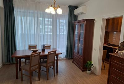 Apartament cu 2 camere decomandat în Sat Vacanță