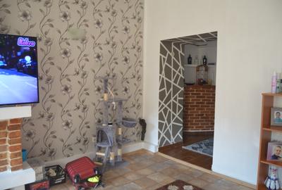 Apartament cu 3 camere semidecomandat în Central - 3