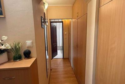 Apartament cu 2 camere decomandat în Central - 3