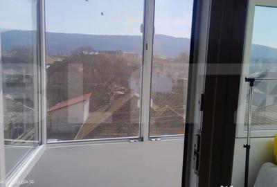 Apartament cu 2 camere decomandat în Central - 4