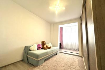 Vânzare apartament 3 camere mobilat,  parcare inclusă , Cartier Noua - 10
