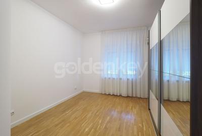 Casă individuală cu 7 camere cu Canalizare în Iancu Nicolae - 23