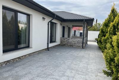 Casă individuală cu 4 camere cu Canalizare în Valu lui Traian - 4