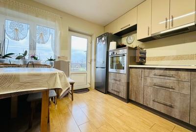 Casa individuala  – Codlea, utila 240 m², 2 bai & garaj - 2