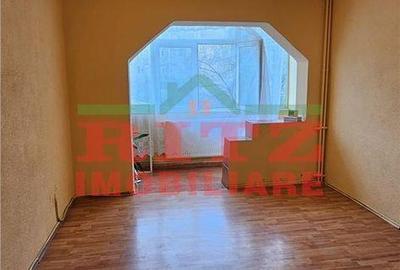 Apartament cu 3 camere decomandat în Central - 10