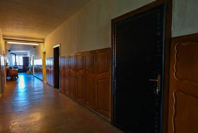 Spațiu comercial, de 9,000 mp, în Central - 3