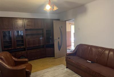 Apartament cu 4 camere decomandat, mobilat în Burdujeni - 11