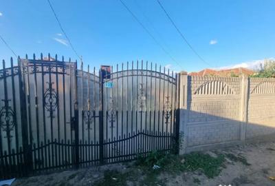Teren de 1100 mp, în Central - 4