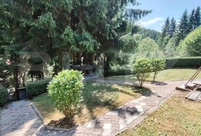 Casă cu 5 camere cu Teren 175 Mp în Lunca - 1