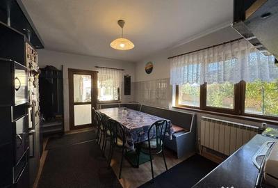 Casă cu 8 camere cu Teren 4057 Mp în Găneasa - 7