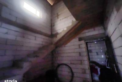 Casă cu 5 camere cu Teren 666 Mp în Șerbănești
