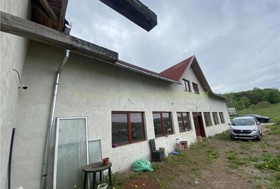 Casă cu 10 camere cu Teren 10000 Mp în Rupea - 10