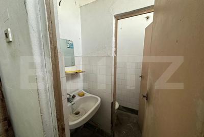 Spa?iu comercial de vanzare 280 mp zona 14 MAI - 1