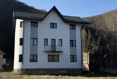 Casă cu 4 camere în Someșu Rece - 2