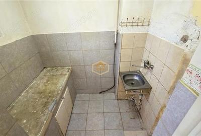 Apartament cu 3 camere nedecomandat în Sud - 7