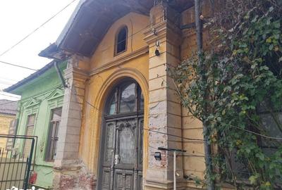 Casă cu 4 camere cu Teren 136 Mp în Central - 9