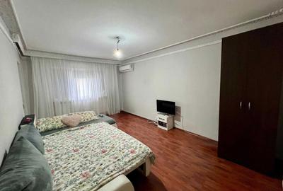 Apartament cu 2 camere decomandat în Rovine - 1